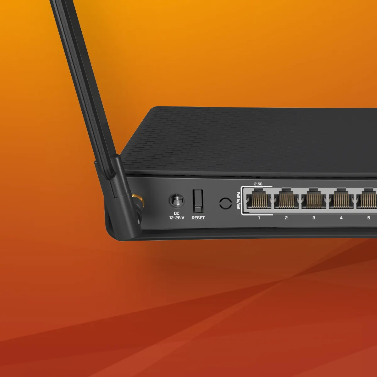 MikroTik hAP ax³ cihazının üst görünümü